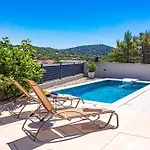 Thalia Villa *
