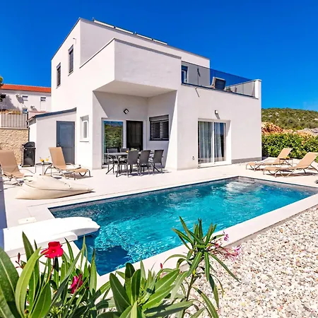 Thalia Villa Tisno